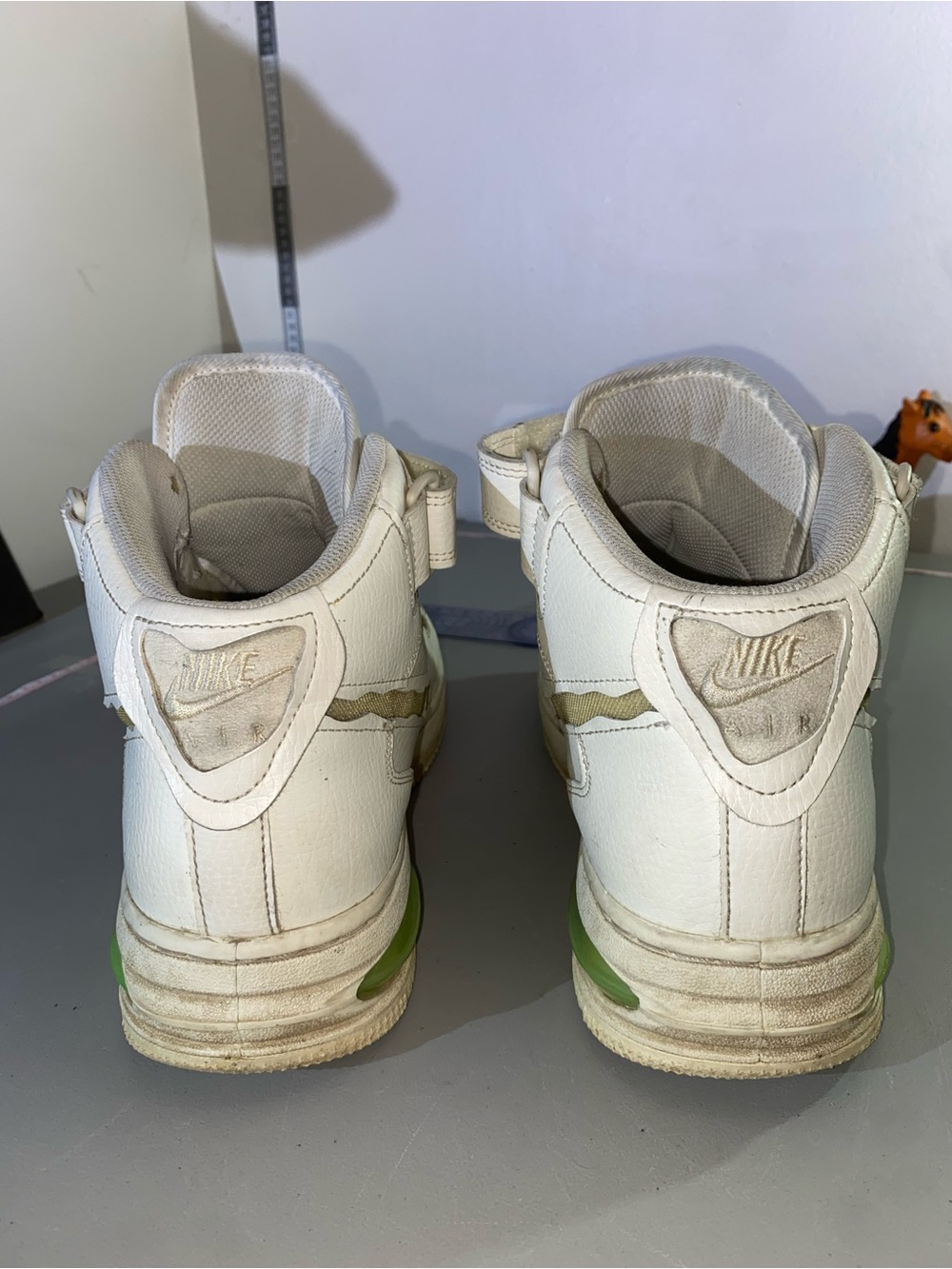 FB1374-100 Nike Air Force 1 Mid Evo Sail Lime Blast Coconut Milk 9US (Men's) - Picture 11 of 16